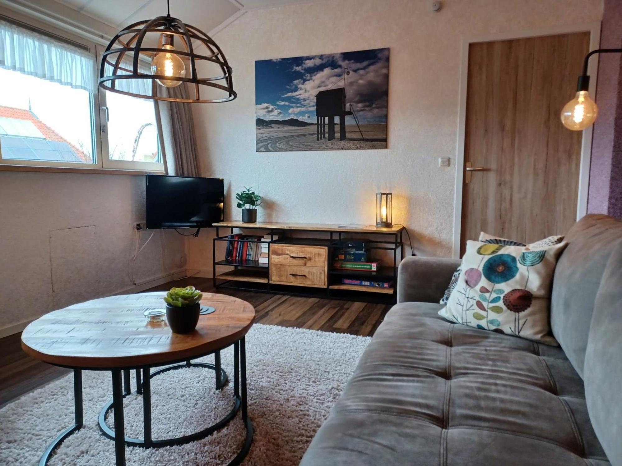 Hotel Dichtbijzee Oosterend  Eksteriør billede