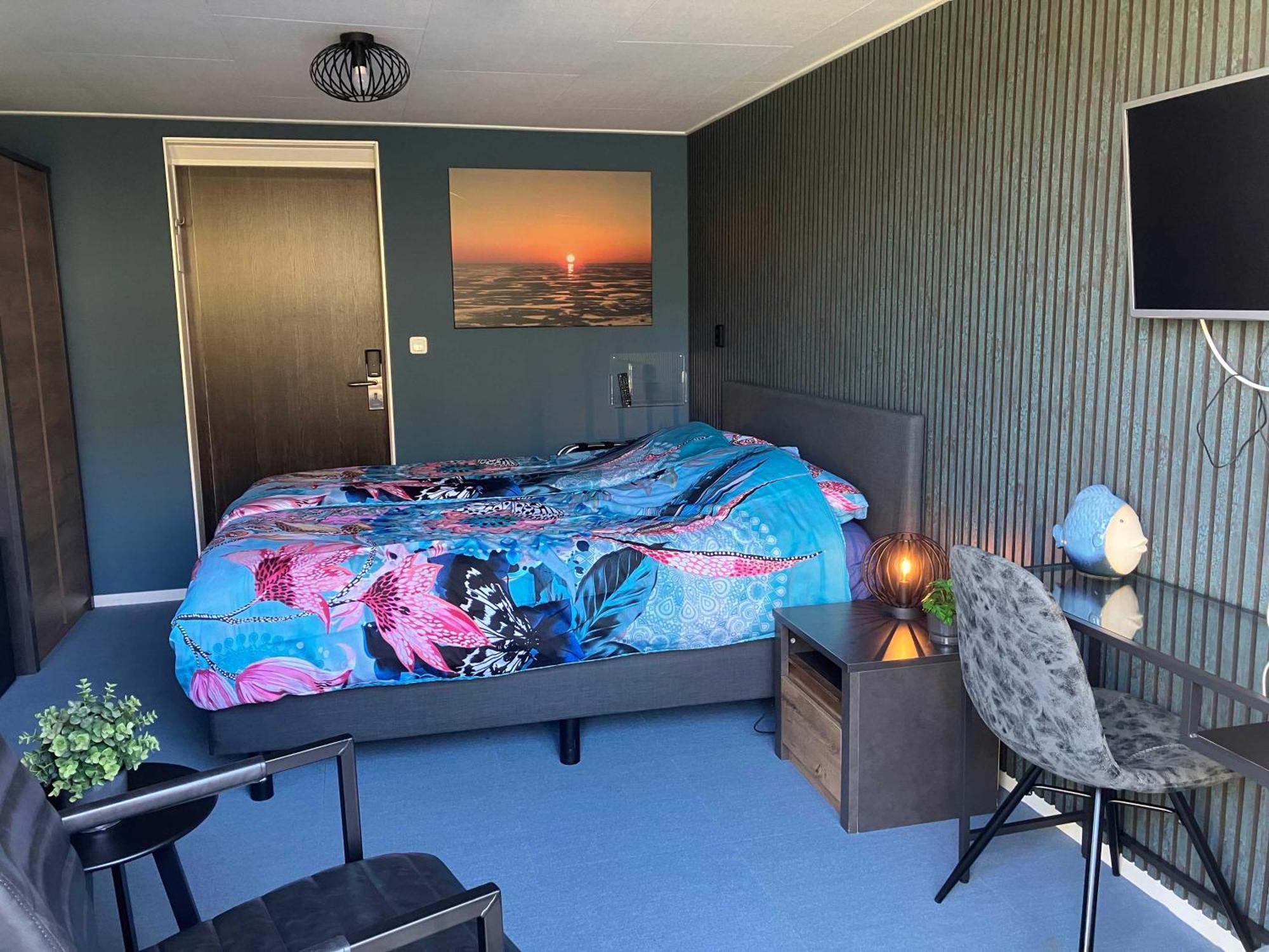 Hotel Dichtbijzee Oosterend  Eksteriør billede